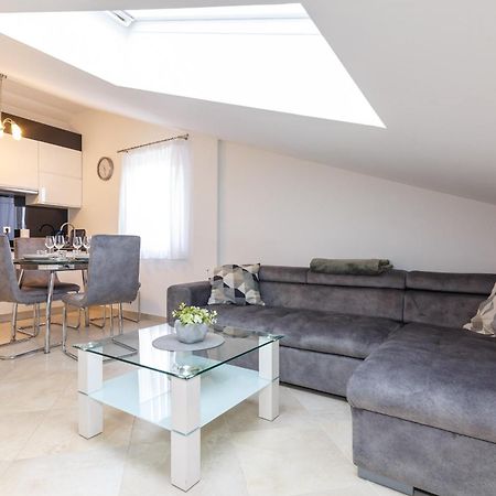 Apartmani Simi - The Wave Crikvenica Εξωτερικό φωτογραφία