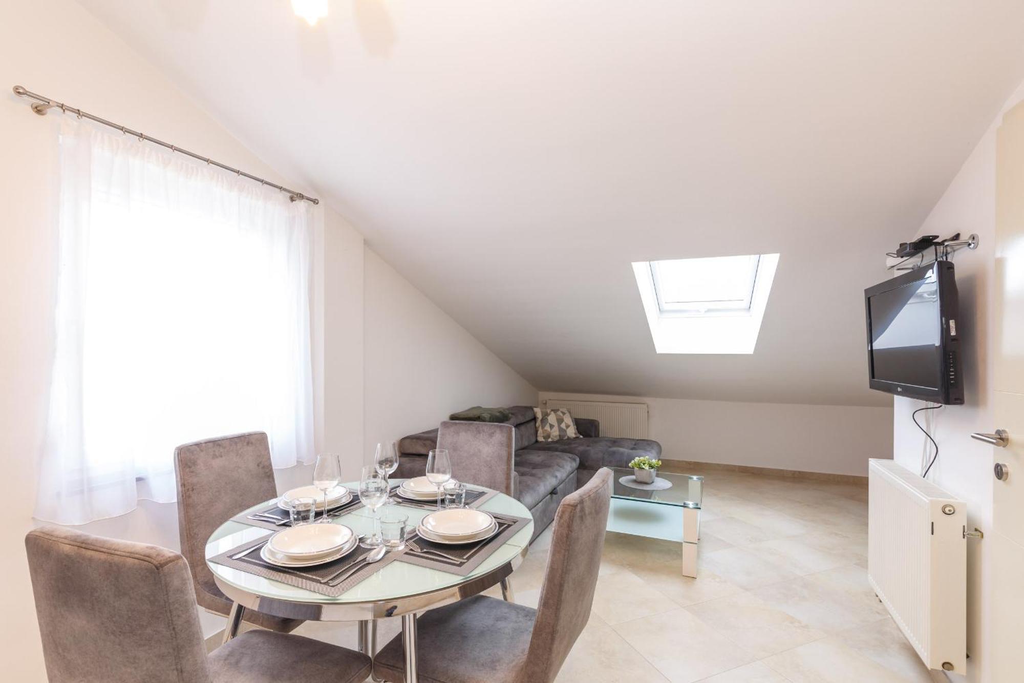 Apartmani Simi - The Wave Crikvenica Εξωτερικό φωτογραφία