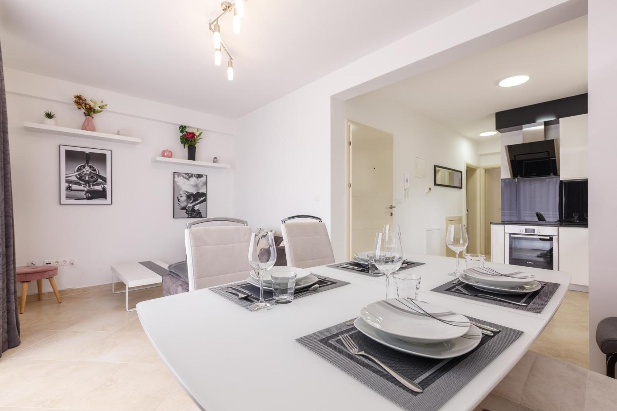 Apartmani Simi - The Wave Crikvenica Εξωτερικό φωτογραφία